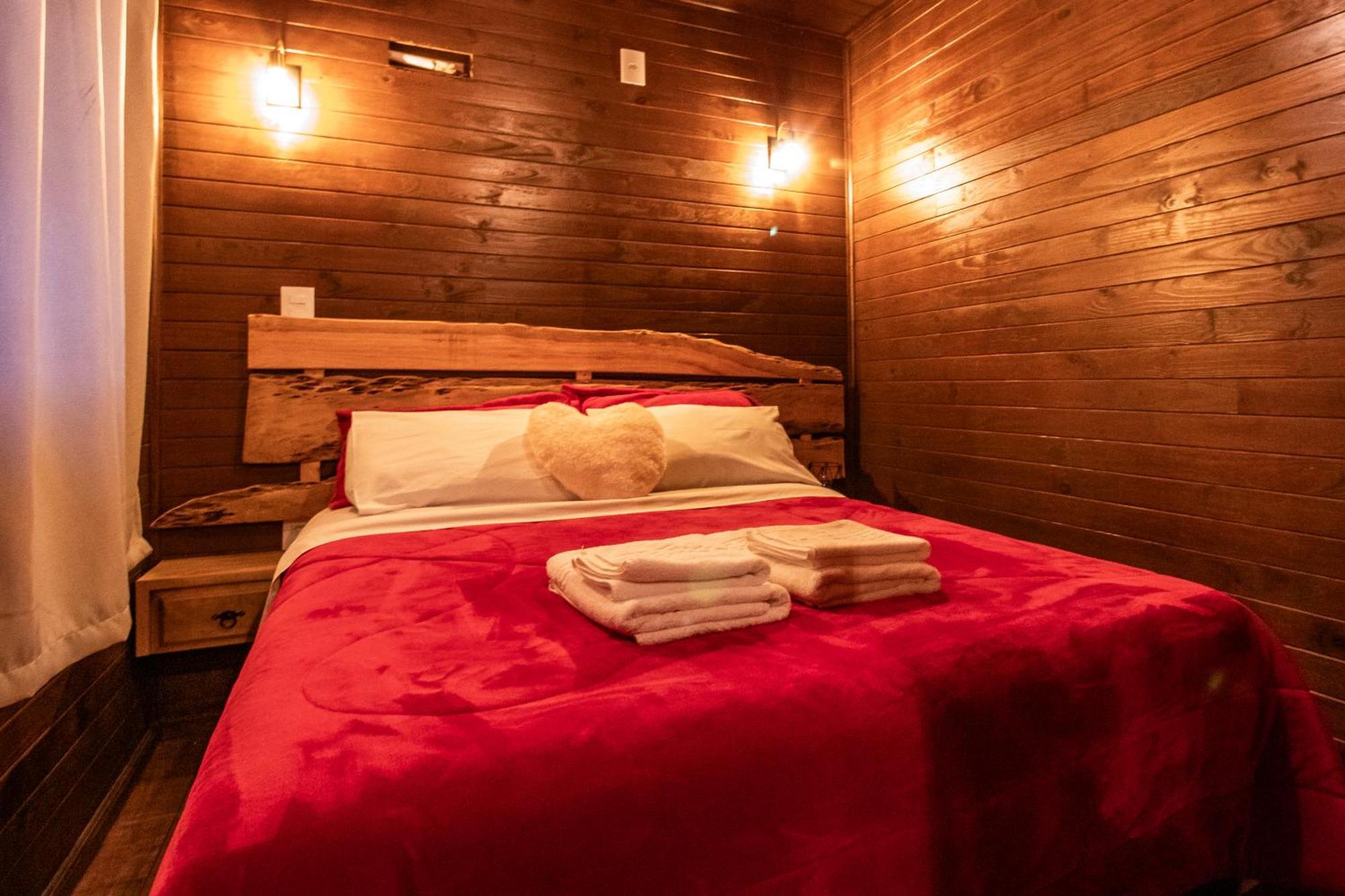 Casas Rainha Da Serra 02 Dorm Casal E Cozinha 乌鲁比西 外观 照片