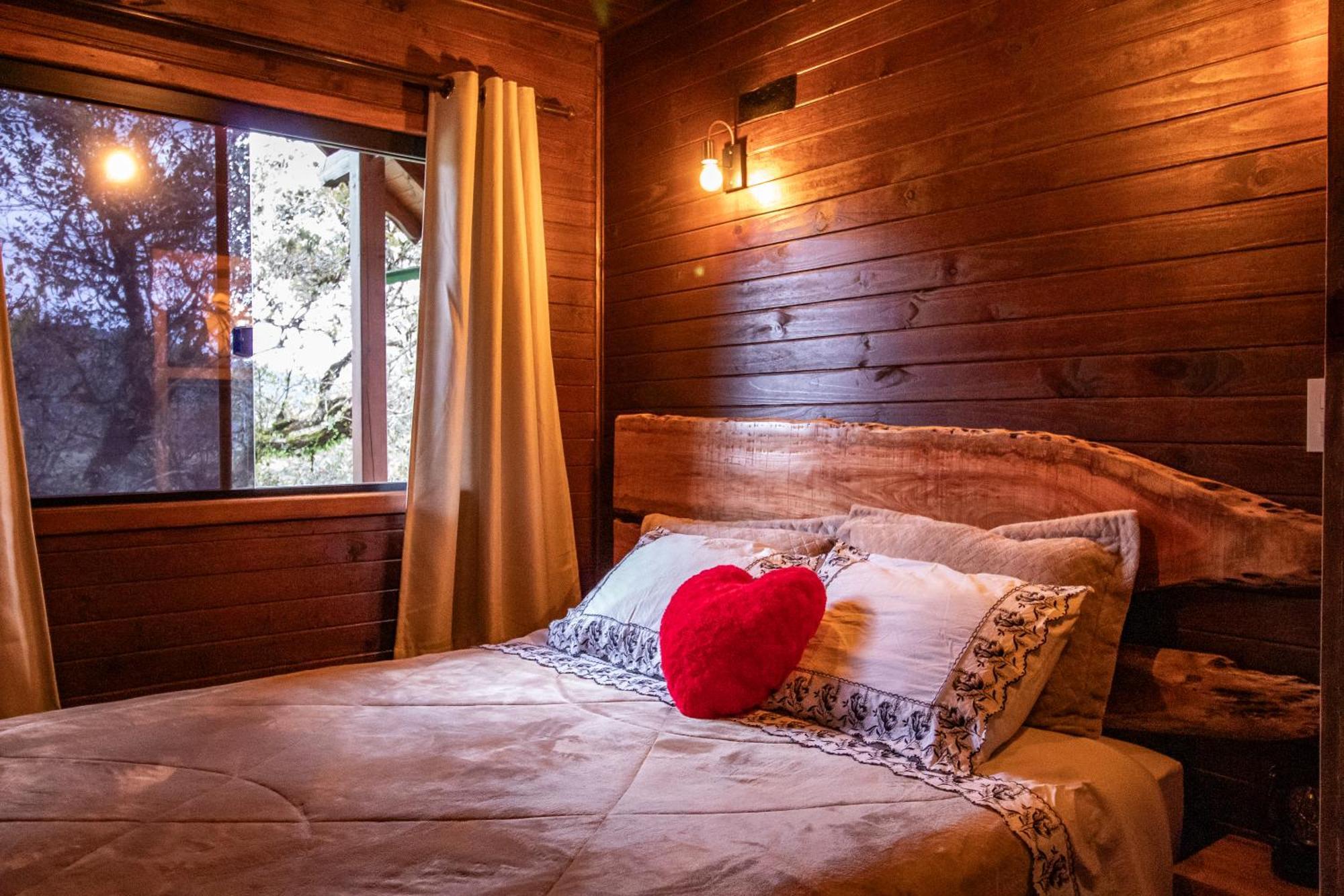 Casas Rainha Da Serra 02 Dorm Casal E Cozinha 乌鲁比西 外观 照片