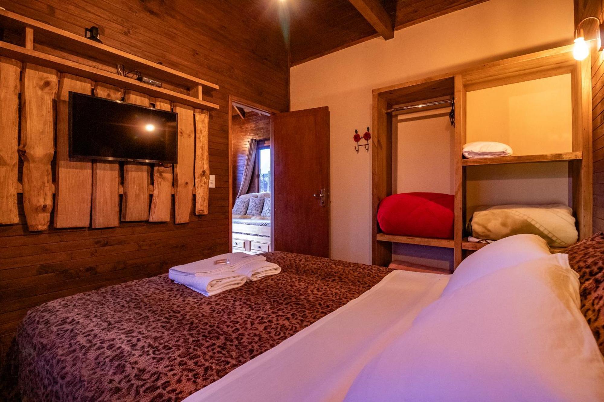 Casas Rainha Da Serra 02 Dorm Casal E Cozinha 乌鲁比西 外观 照片